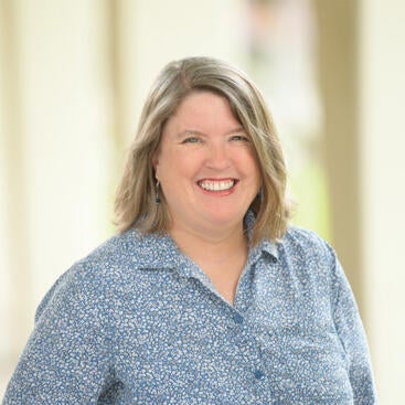 Kathy Redd Headshot 1:1 Ratio